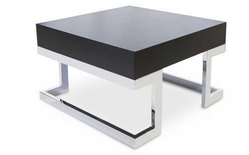 Table with metal legs